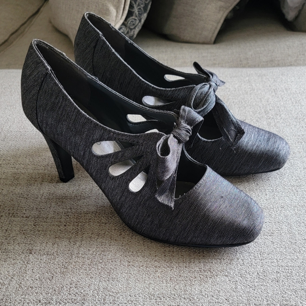 Bow 🎀 Heels